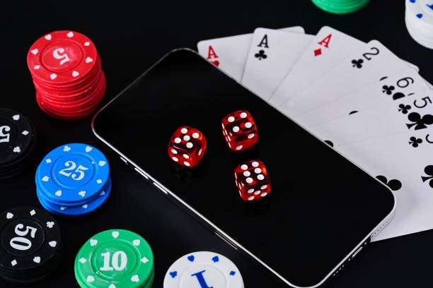 Live casino dealer table on mobile — blackjack and roulette interface